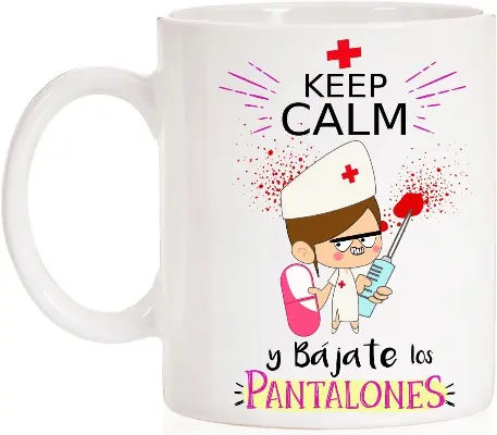 taza para enfermera con texto keep calm y bajate los pantalones